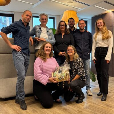 Een groep mensen van het team digitaal dichtbij