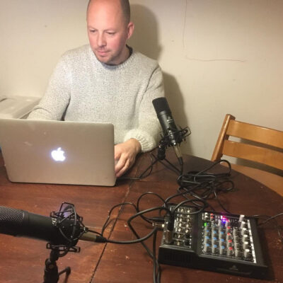 Podcast maker Bas